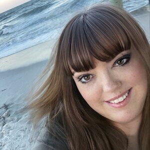 Meet your Posher, Dana